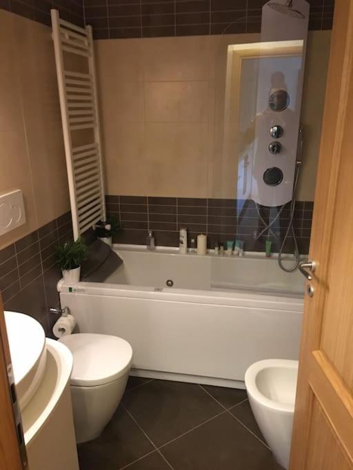 Favoloso Appartamento Roma Con Giardino Ngoại thất bức ảnh